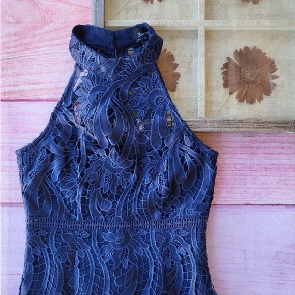 Bardot Isa Blue Lace Halter Neck Sleeveless Fitted Cocktai Sheath Midi Dress 4US - Picture 3 of 7